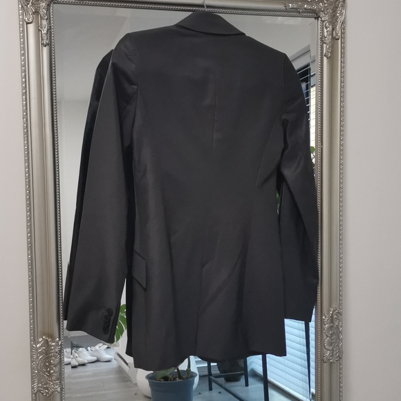 Talula Babaton - Picture 4 of 10